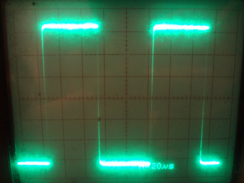 Etherkit Si5351 10 kHz waveform on the oscilloscope