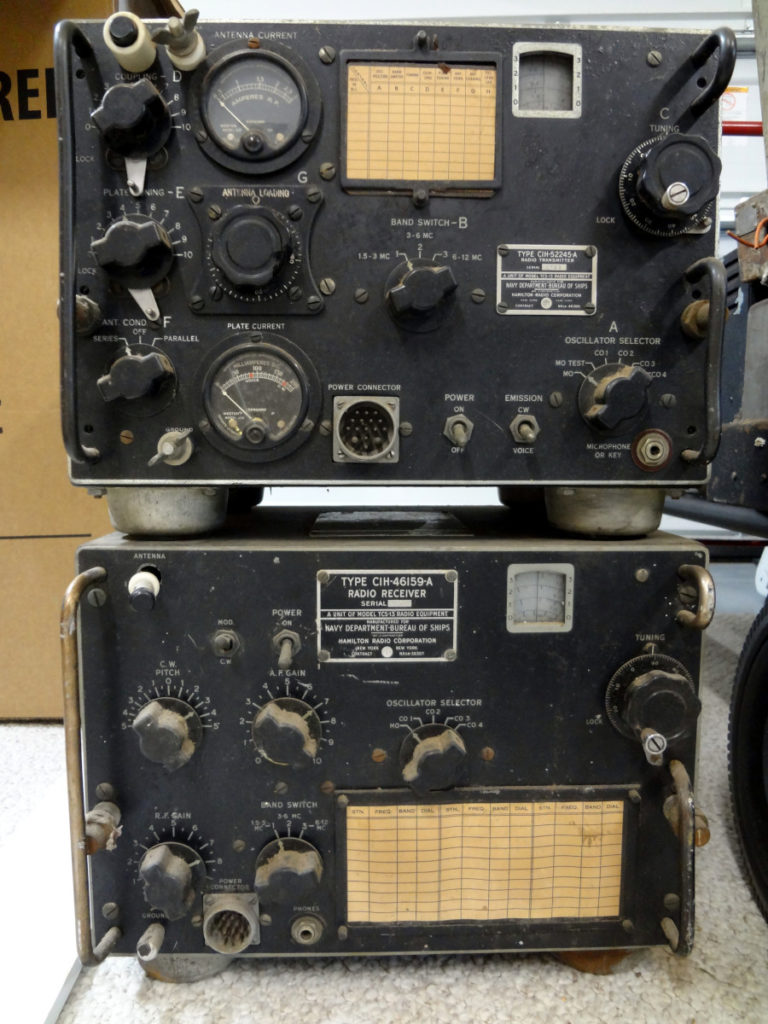 TCS-13 transmitter (top) and receiver (bottom)
