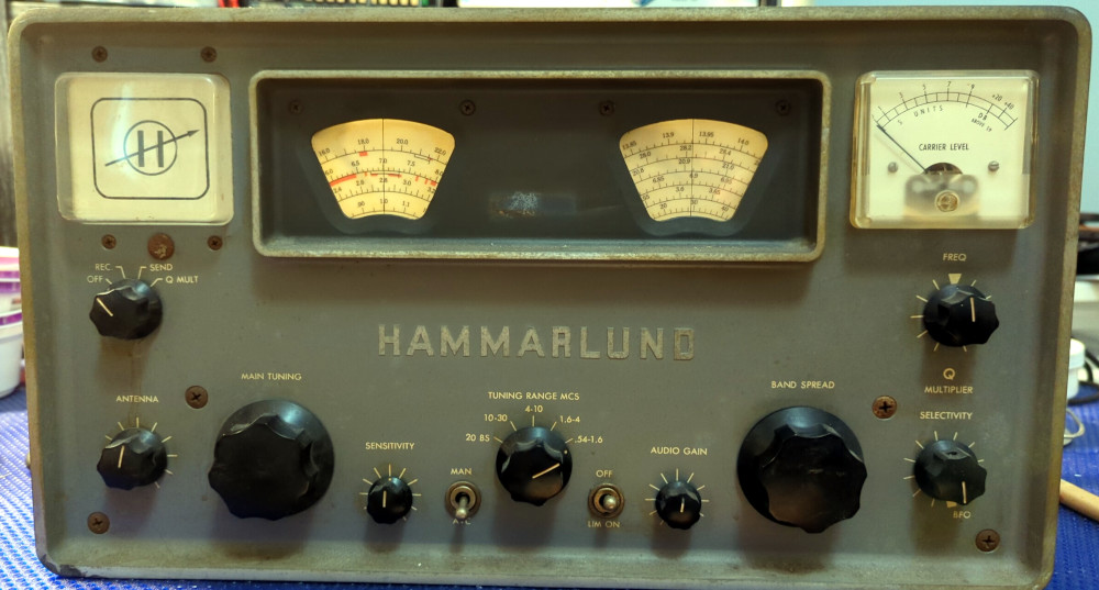 Hammarlund HQ-100 receiver