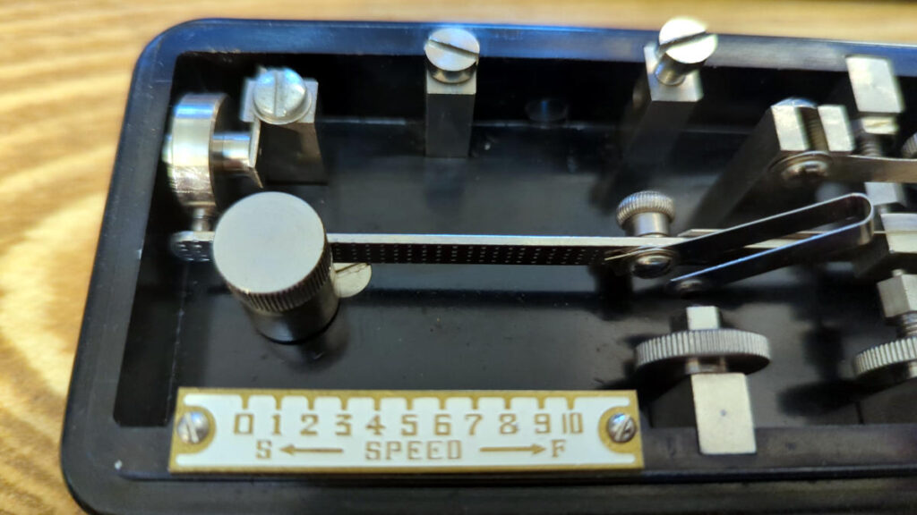 Vibrating arm section of the BK-100 bug that produces the dit sounds